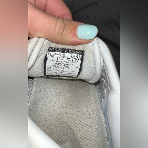 Fila shoes - Picture 3 of 3